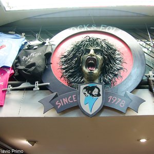 big size photo in the gallery