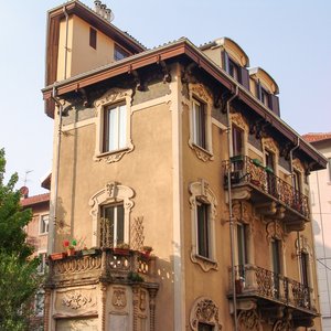 big size photo in the gallery