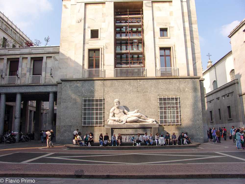 photo in the gallery