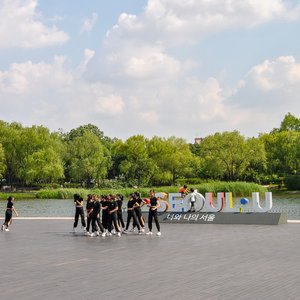 big size photo in the gallery